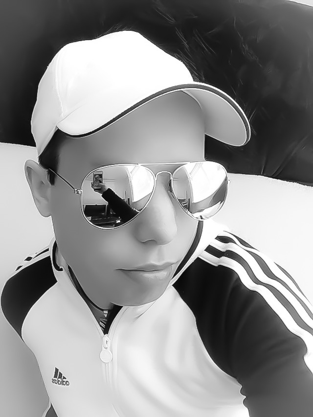 AB8F348E-832D-41B7-B043-B014985D0705